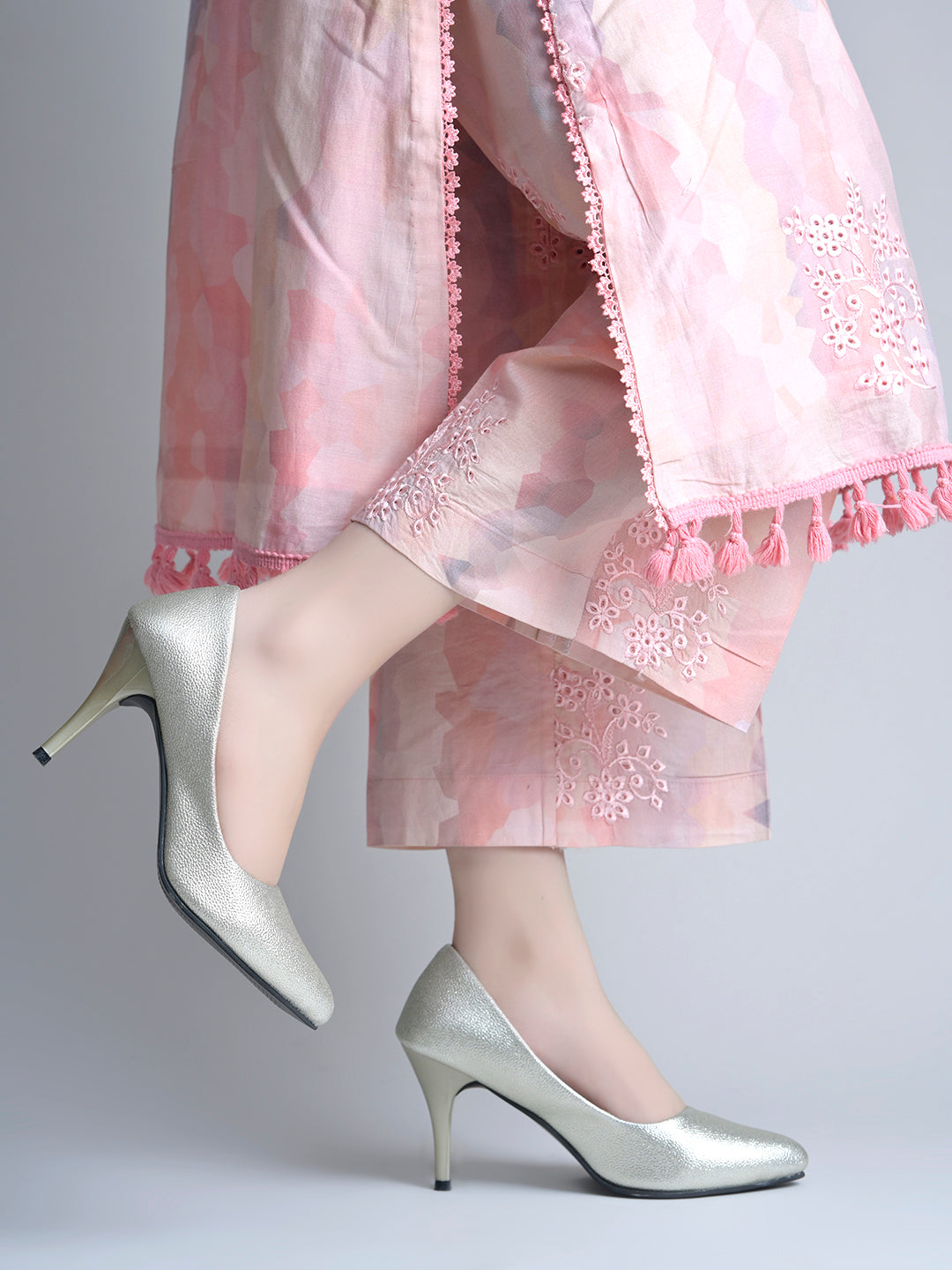 Classic Shimmering Gold Stiletto Pumps – Elegant Pointed-Toe Evening Heels