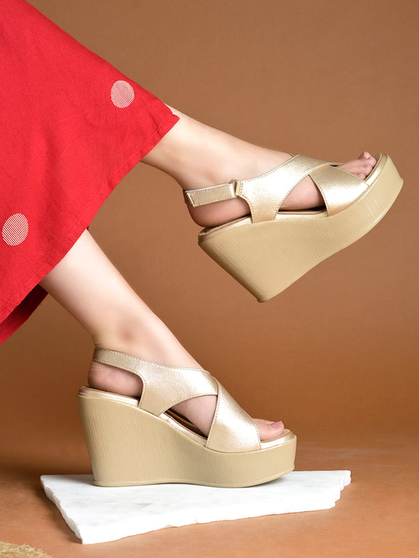 Elegant Metallic Champagne Gold Platform Wedge Sandals – High-Heel Crisscross Comfort Wedges