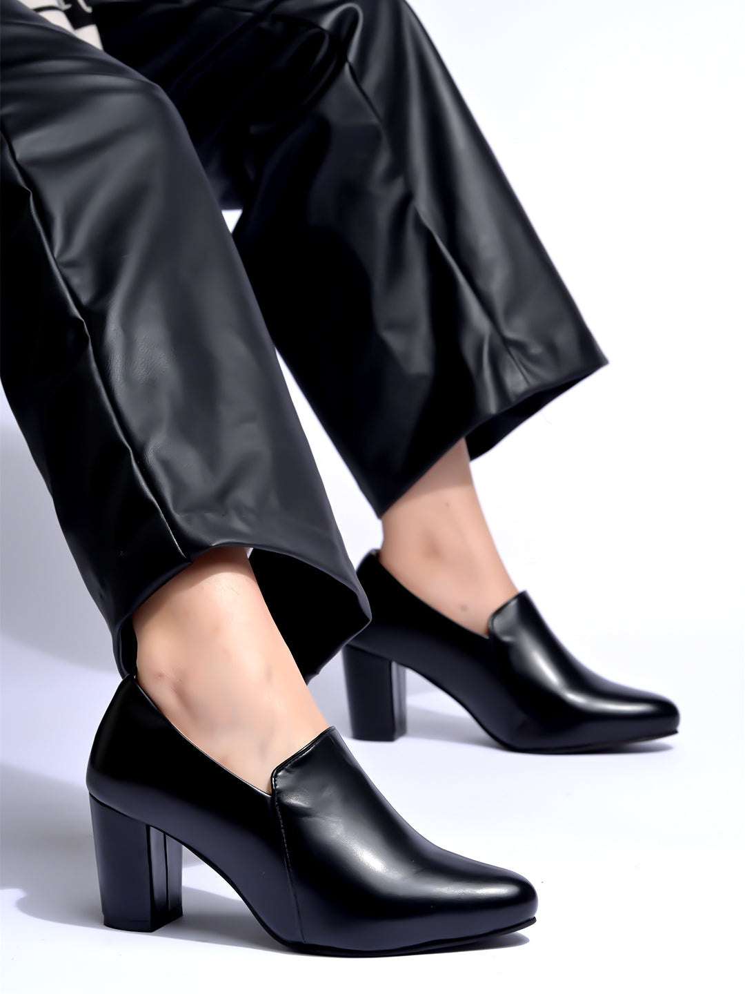 Black Office Pumps for Women | Classic Closed Toe Heels | Premium Formal & Work Wear Footwear
